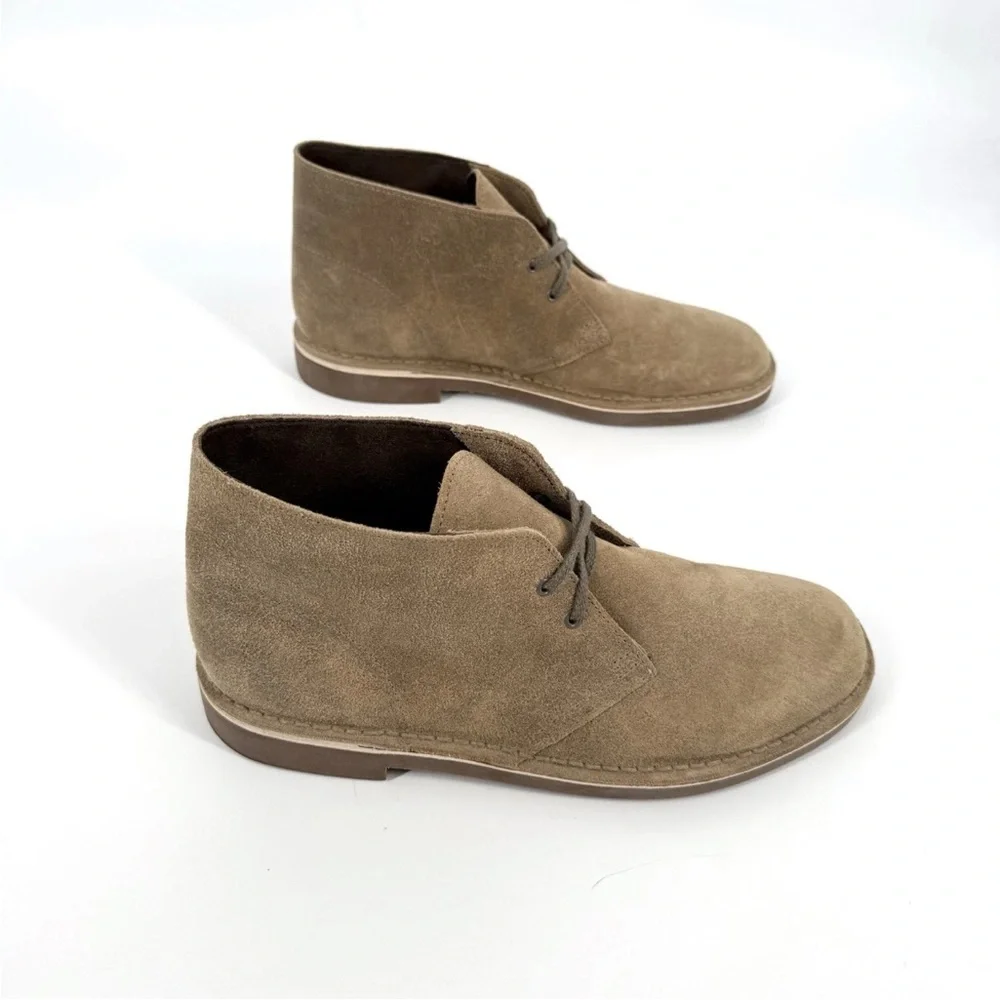 Clarks Chukka Boots Mens Size 10 Light Brown Leather Rugged Urban Classic